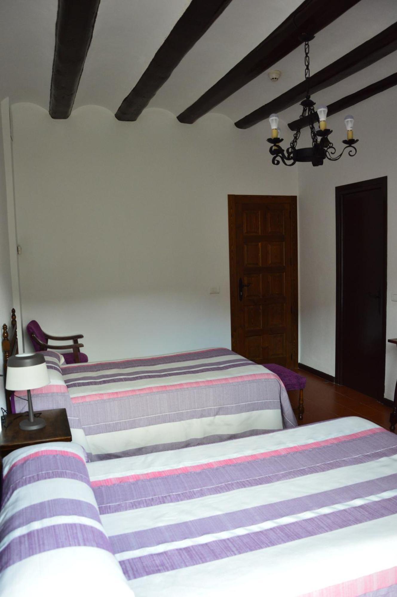 Guest house De Montana La Casa Grande Nogueruelas