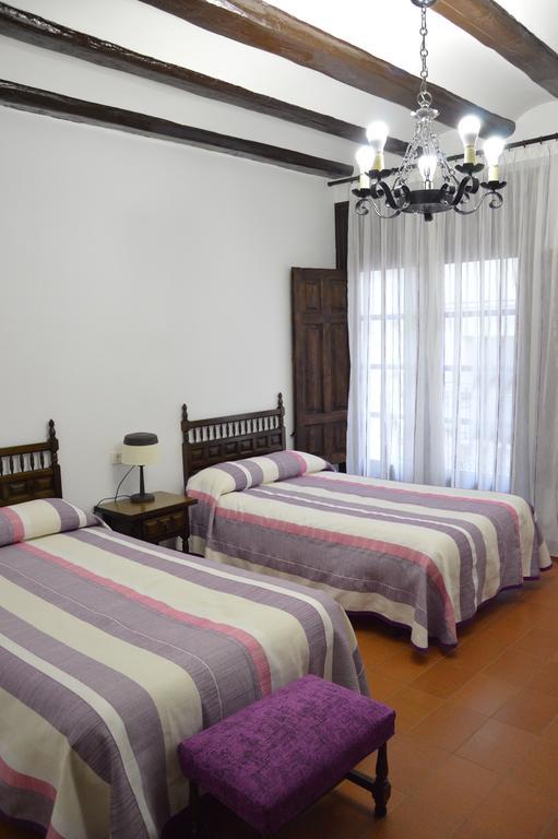 De Montana La Casa Grande Guest house Nogueruelas